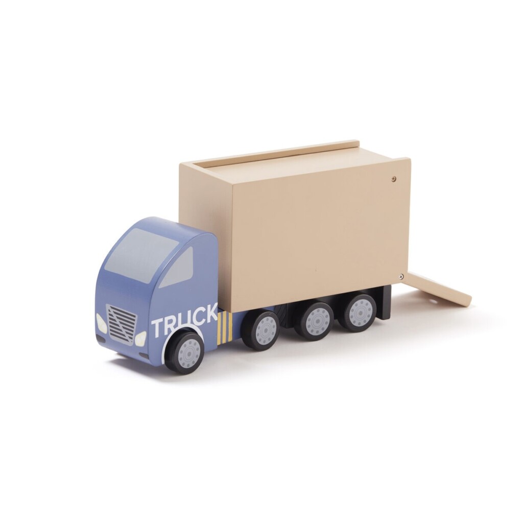 Mit dem Truck von Kid’s Concept lassen sich Puppenmöbel und kleine Autos transportieren. Ab 42 Euro. www.kidsconcept.com