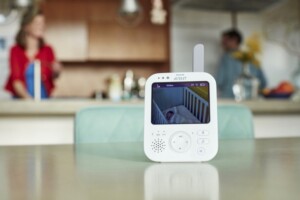 Baby in Sicht: Das dgitale Video-Babyphone von Philips Avent sorgt für klare Bilder auch bei dunklen Lichtbedinungen im Babyzimmer.