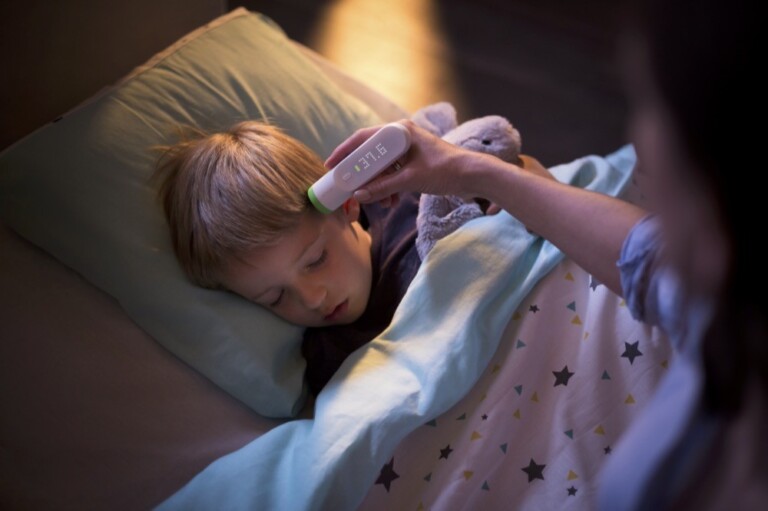 Fiebermesser Thermo misst kontaktlos per Infrarot - so können Kinder weiterschlafen