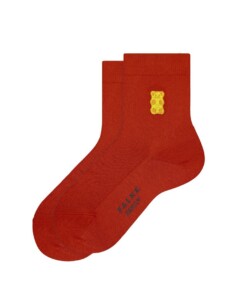 Doe "FALKE x HARIBO"-Füßlinge gibt es sowohl als Strümpfe wie auch Socken.
